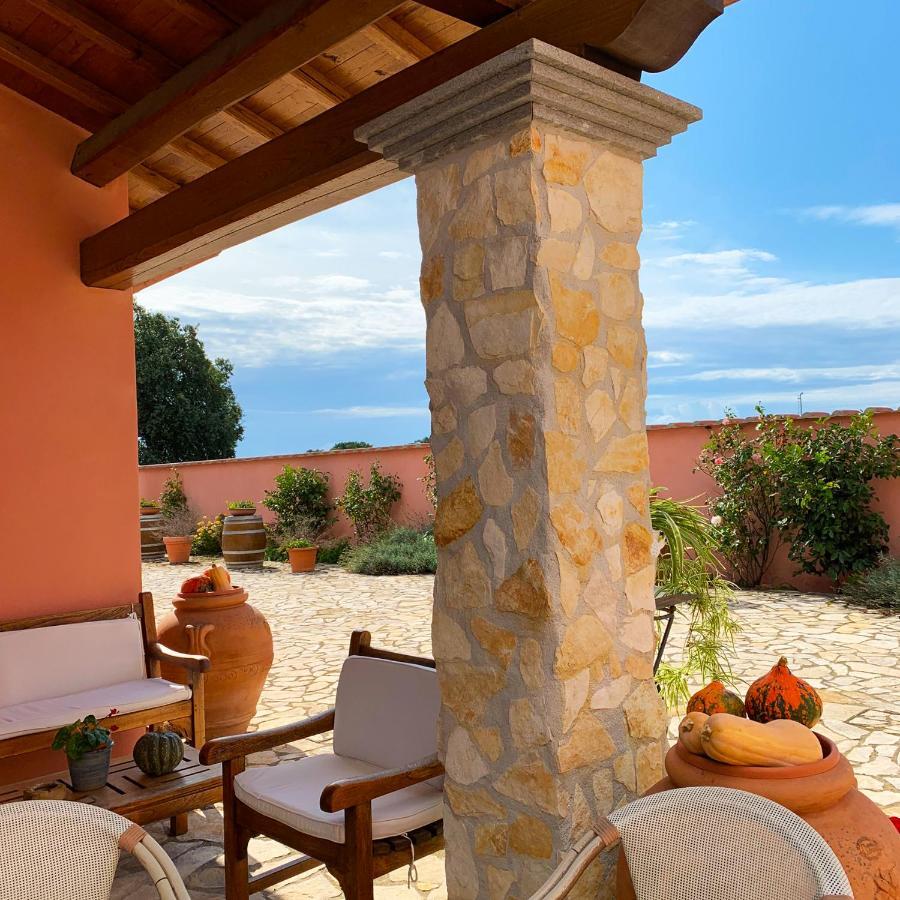 Casale La Rovere Монтальто-ди-Кастро Экстерьер фото