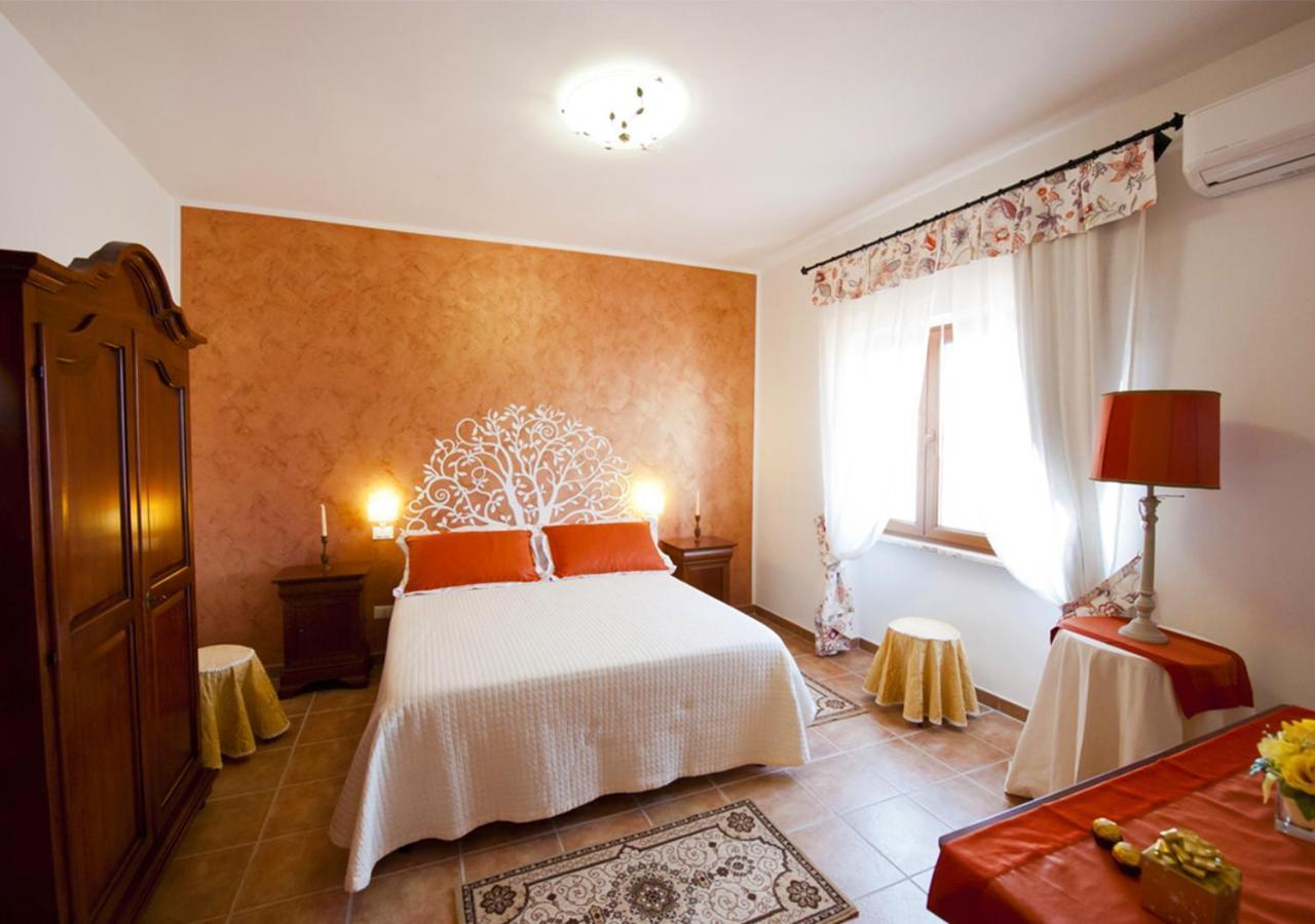 Casale La Rovere Монтальто-ди-Кастро Экстерьер фото