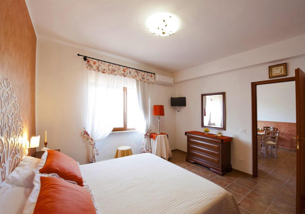 Casale La Rovere Монтальто-ди-Кастро Экстерьер фото