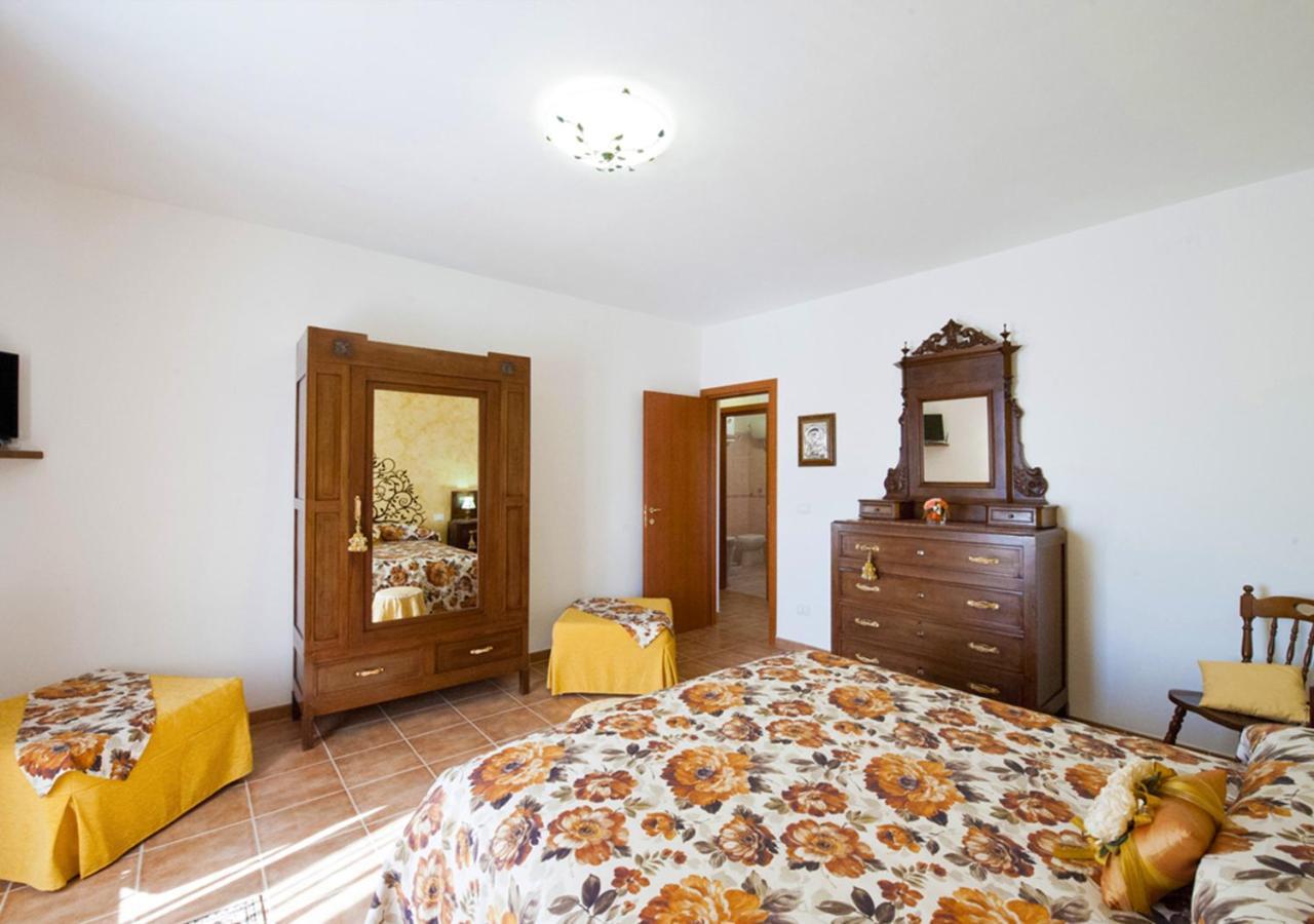 Casale La Rovere Монтальто-ди-Кастро Экстерьер фото